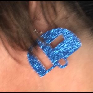 Meet your Posher, Rena